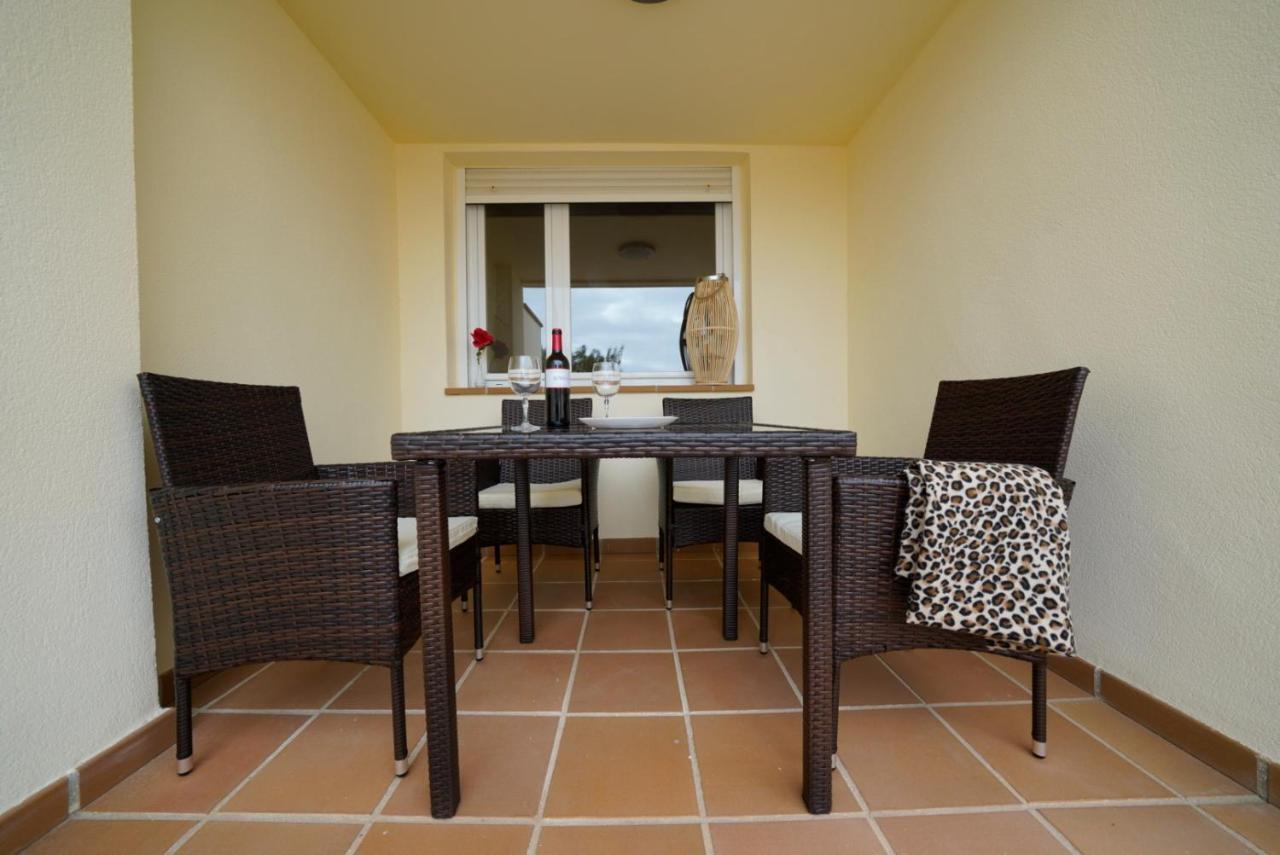 Apartamento Primera Linea De Playa Isla Cristina Urbanizacion Zarati Exterior foto